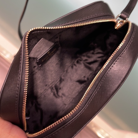 Kate Spade Staci Women’s Crossbody Mini Camera Bag 
Color: Black
NWT - Picture 7 of 16